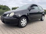 Volkswagen Polo IV Basis 1,2 KLIMA GARAGENFAHRZEUG - Volkswagen Polo aus 2003 mit Benzin-Antrieb: Kleinwagen, Klimaanlage, 1.2