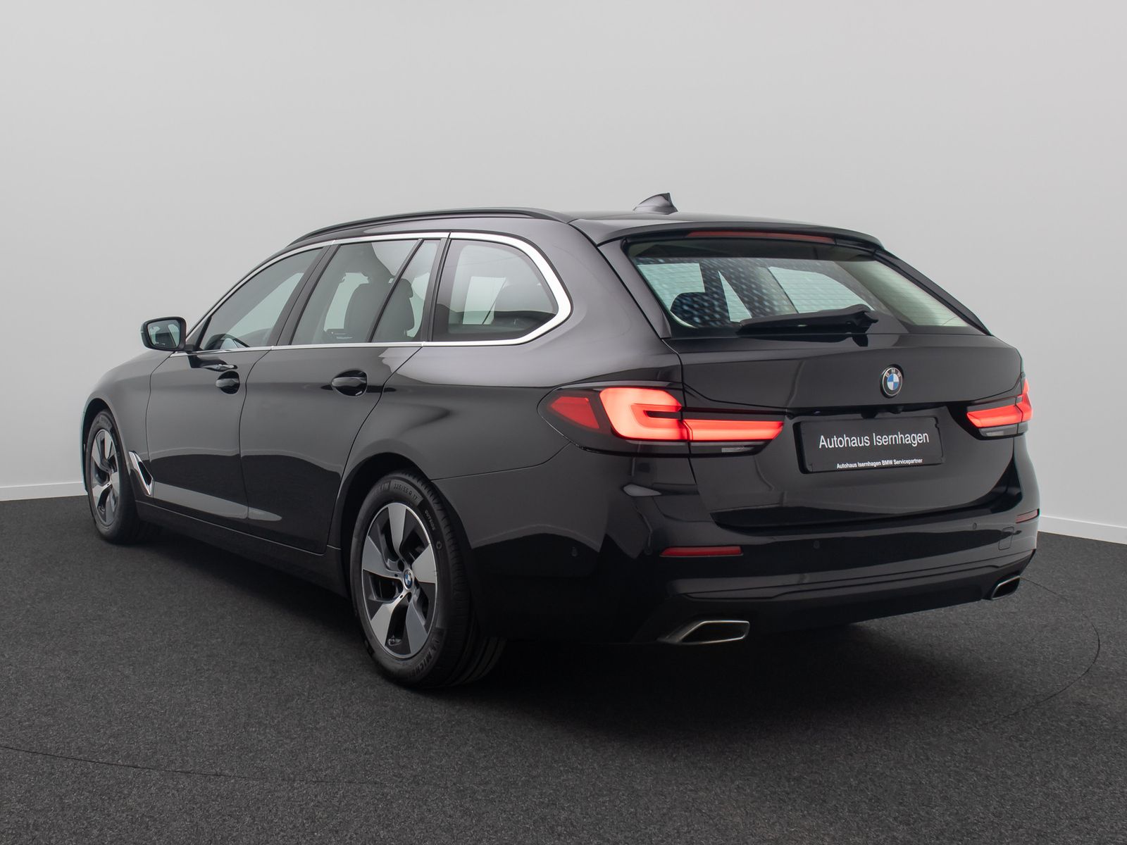 Fahrzeugabbildung BMW 520d Alarm DAB HUD Kamera 4xKlima Leder Komfort