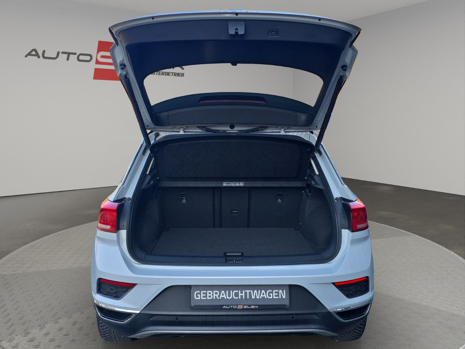 Fahrzeugabbildung Volkswagen T-Roc Active+NAVI+TEMPOMAT+KAMERA+PDC