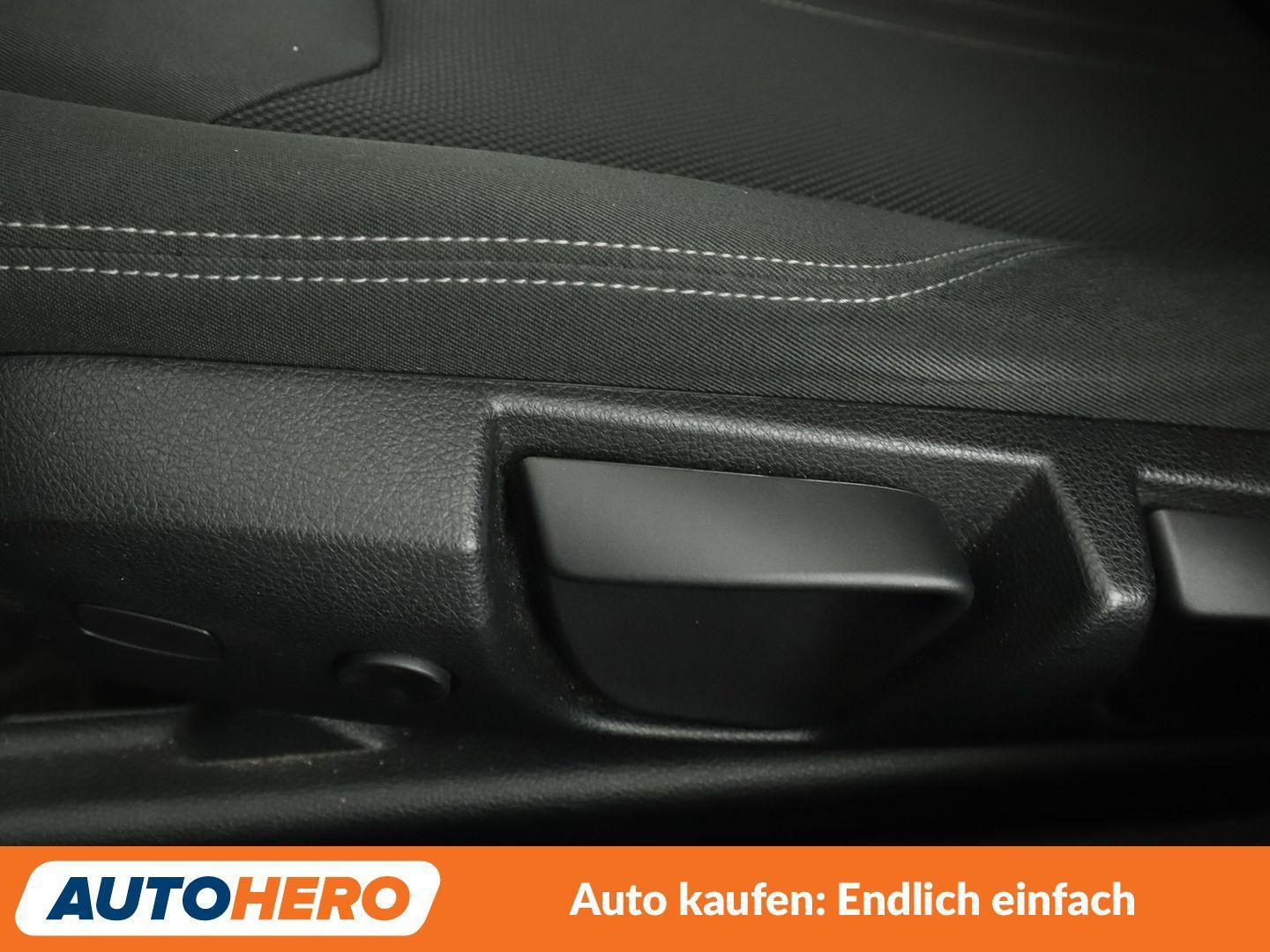 BMW 3er 320i xDrive Advantage Aut.*NAVI*TEMPO*PDC*