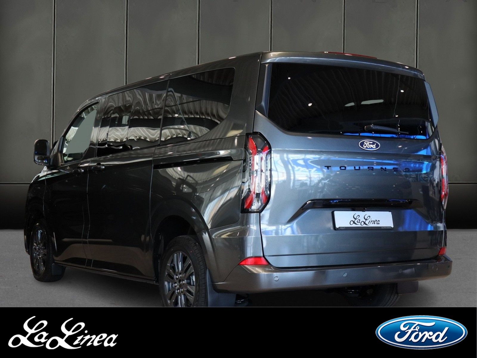 Ford Tourneo Custom Bus 320 L1 Titanium FWD imagem 2