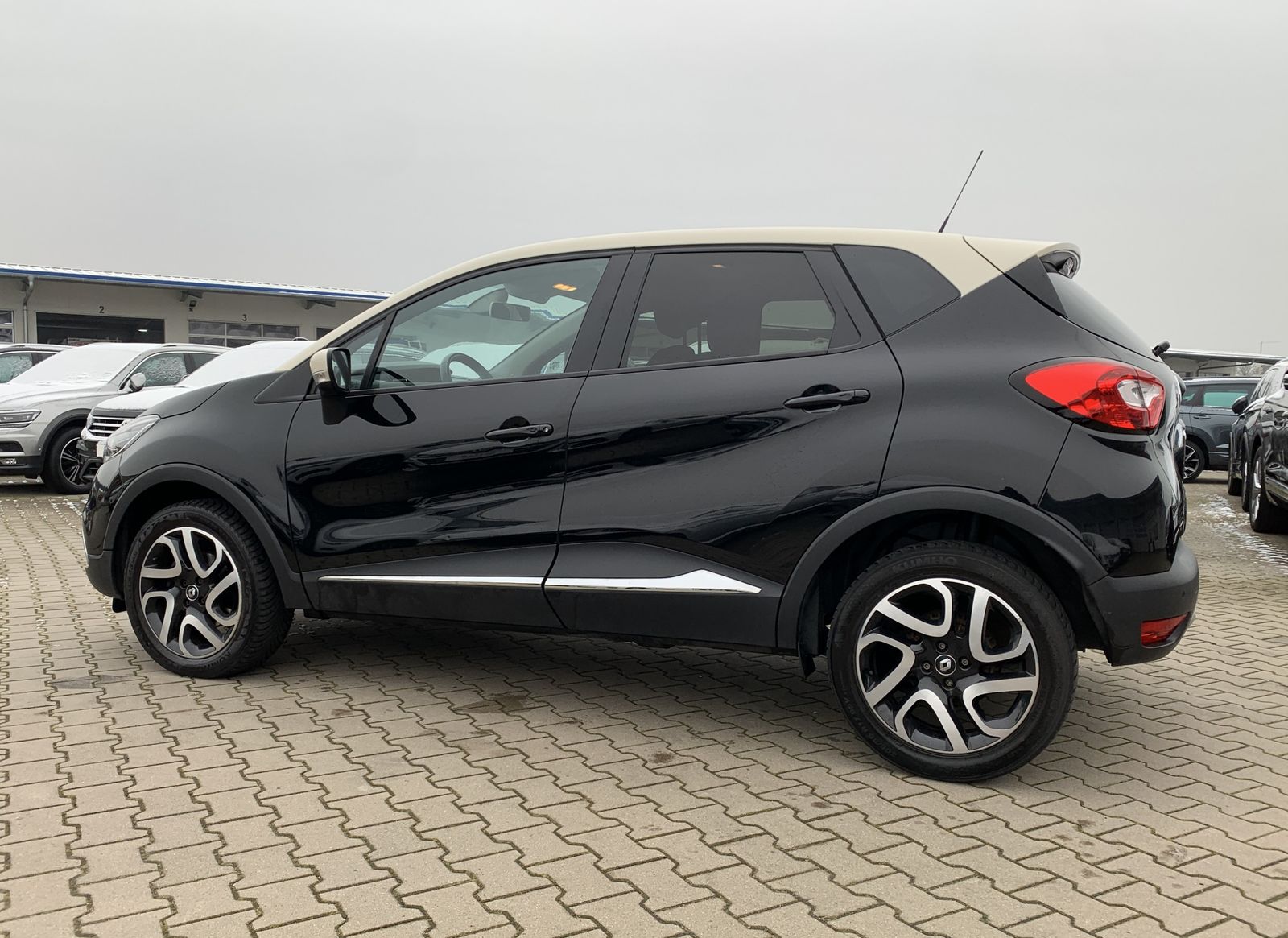 Fahrzeugabbildung Renault Captur 1.5 dCI*XMOD Energy*LED*Cam*Temp*SHZ*Navi