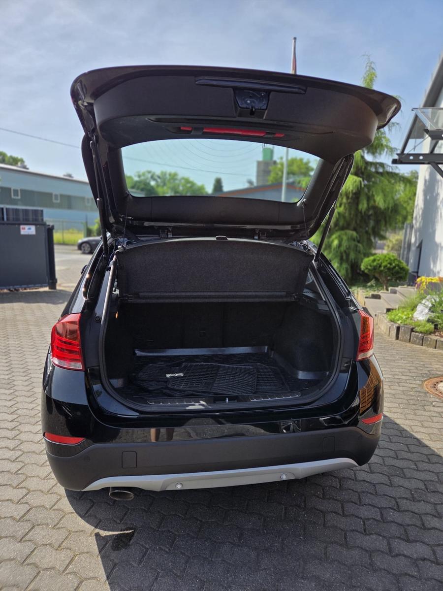 BMW X1 18 d sDrive sehr sauber