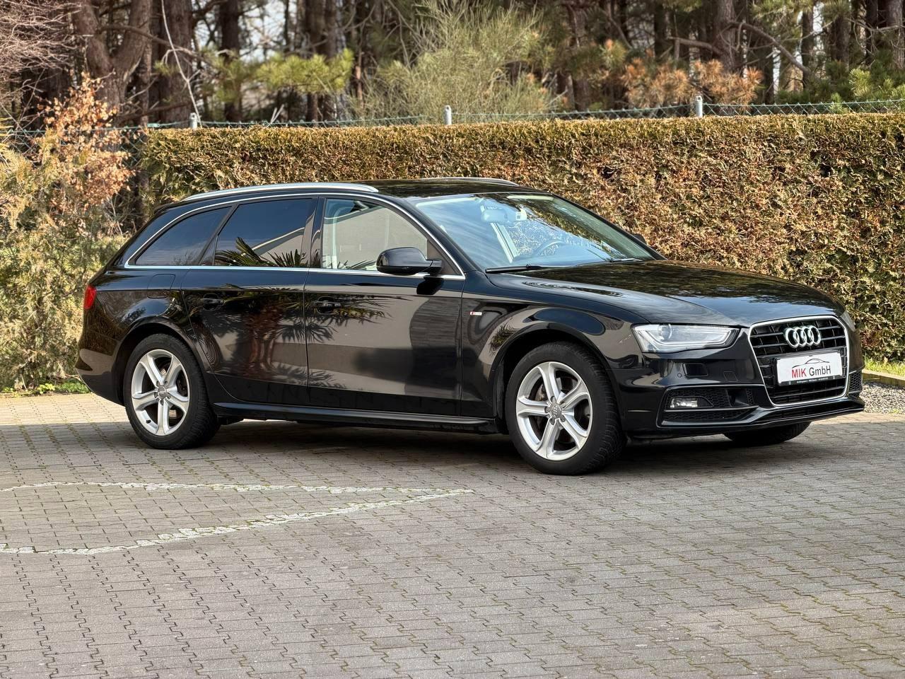 Audi A4 Avant 3.0 S-Line / XENON / LEDER / NEUER TÜV