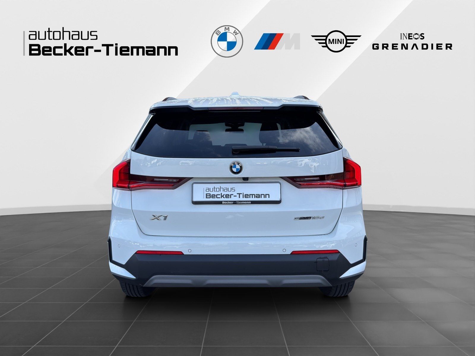 BMW X1 sDrive18d NAVI*AHK*M SPORT LENKRAD*KAMERA*DRI foto 5