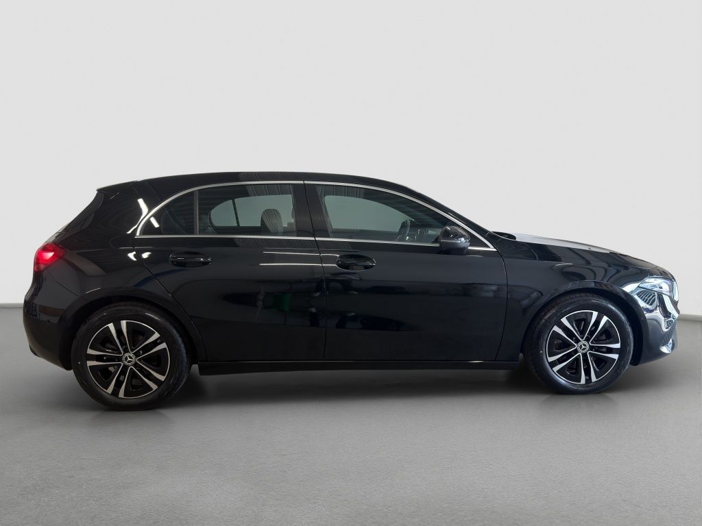 Fahrzeugabbildung Mercedes-Benz A 180 d Kompaktlimousine Progressive*Kamera*LED