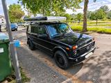 Lada Niva Urban 2131 lang 5 Türer schwarz ... - Lada: 2131