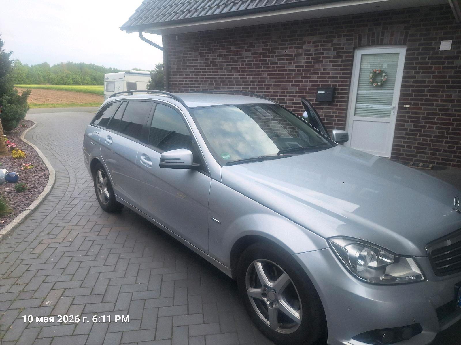 Mercedes-Benz C200 2011 — photo 5