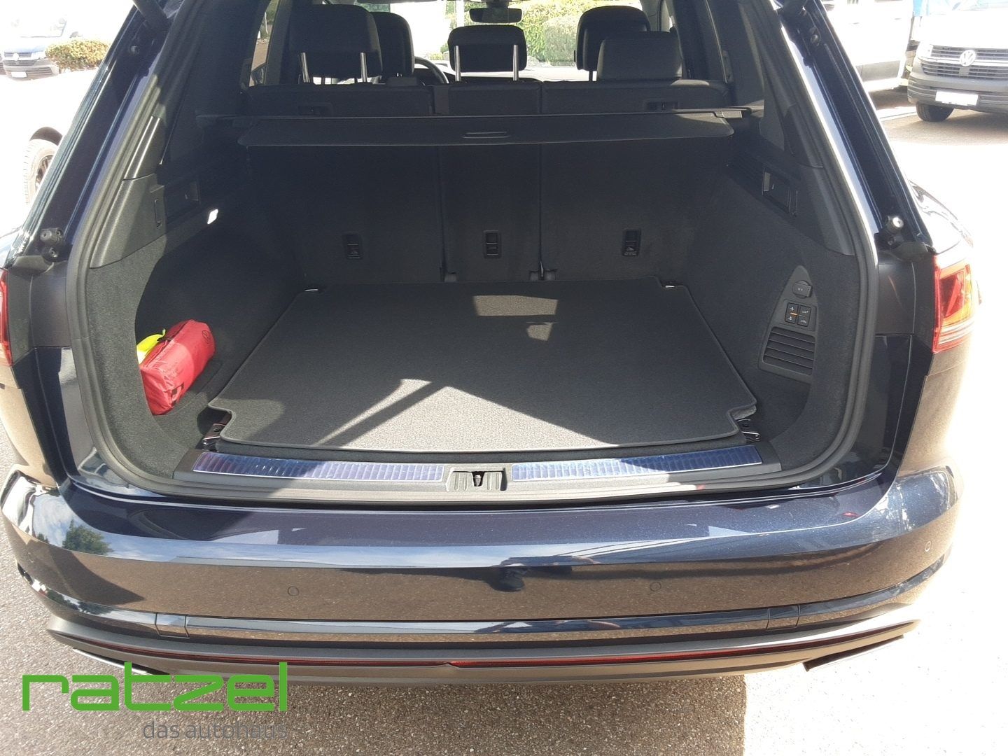 Fahrzeugabbildung Volkswagen Touareg Elegance 3.0 V6 TDI 4MOTION 8-Gang Aut.