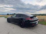 Porsche Panamera GTS GTS - Porsche Gebrauchtwagen in München