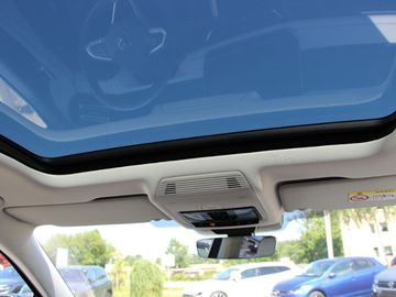 Volkswagen Tiguan 2.0 TDI Elegance KLIMA LED NAVI LEDER ALU