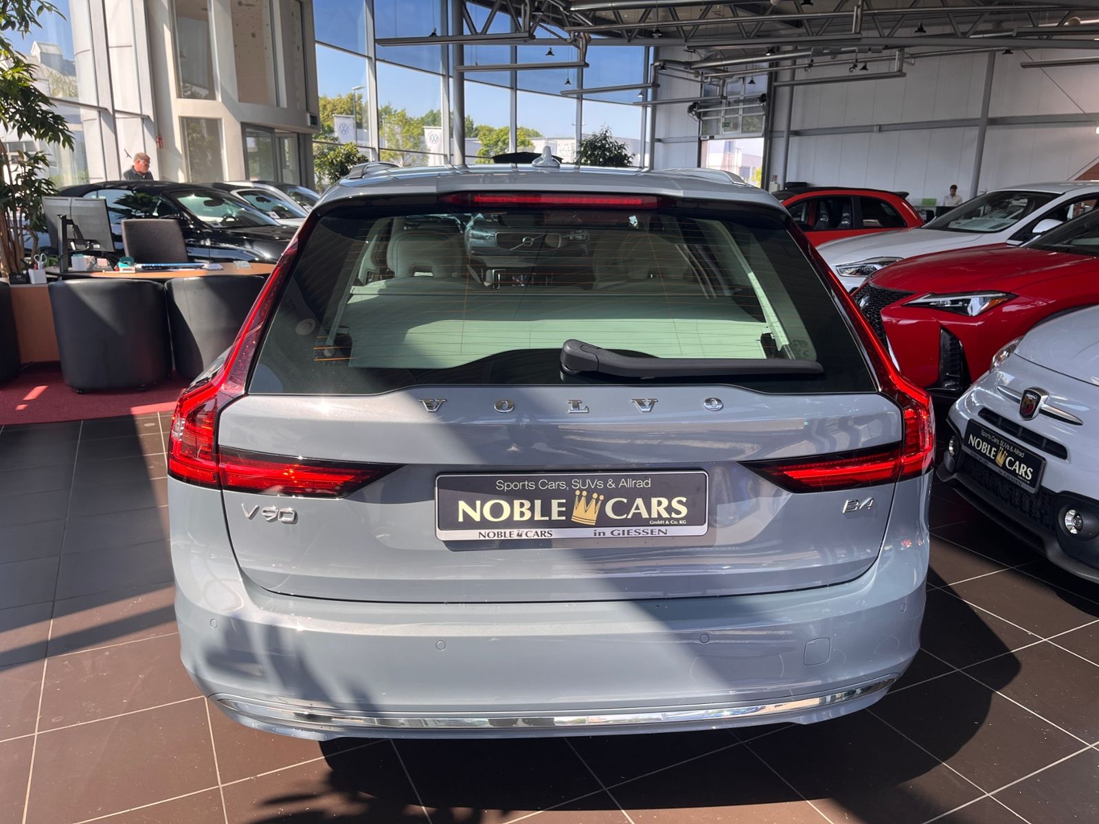 Fahrzeugabbildung Volvo V90 Kombi Inscription LED NAVI LEDER AHK