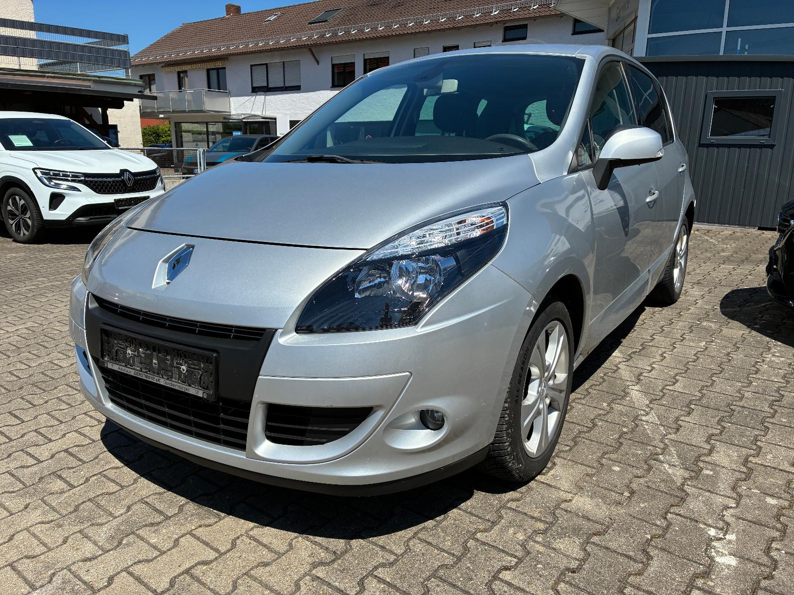 Renault Scenic Dynamique 1.6 16V - AHK -
