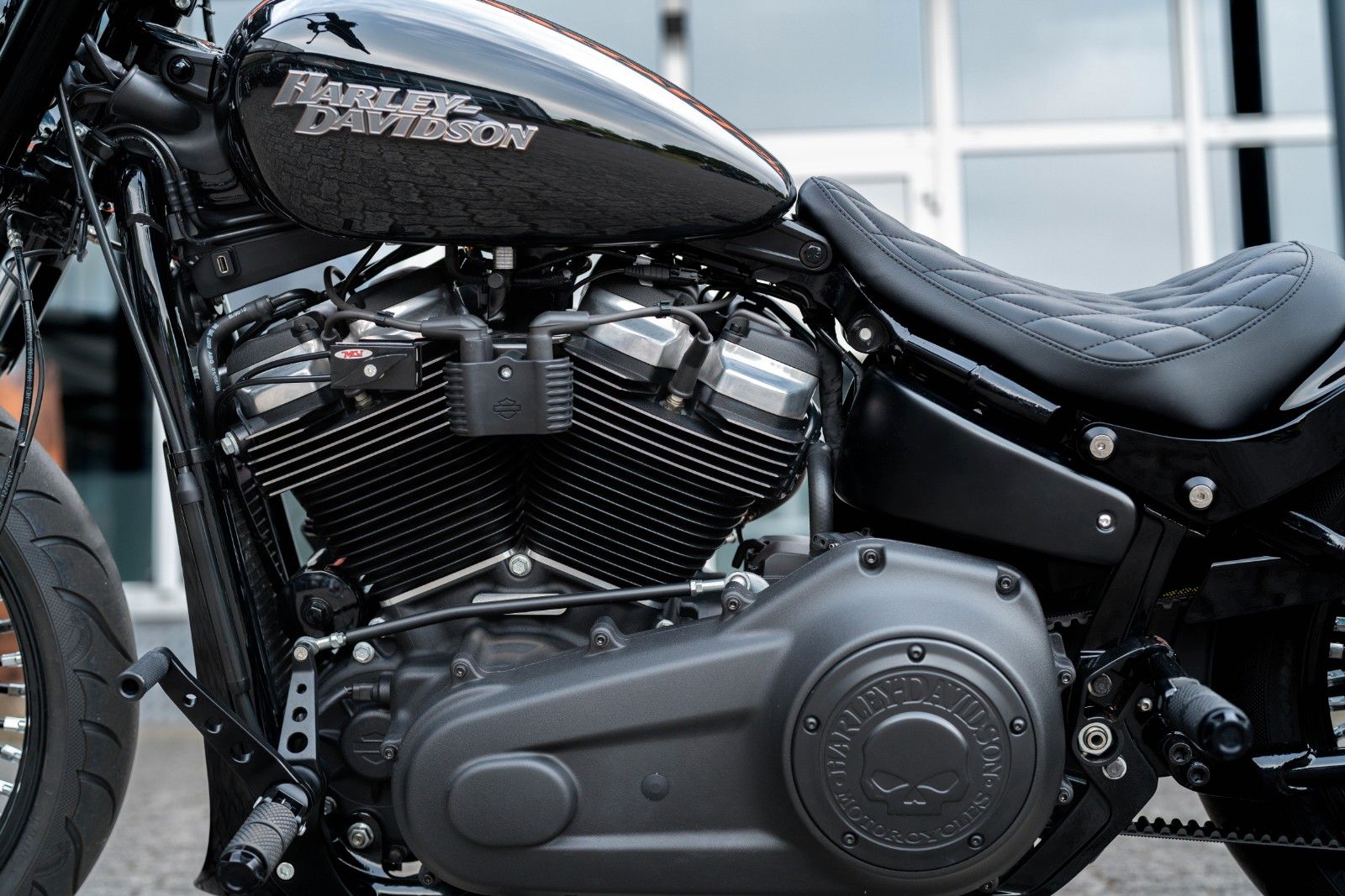 Fahrzeugabbildung Harley-Davidson FXBB STREET BOB SOFTAIL - MCJ - BIG SPOKE -