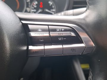 Mazda 3 2.0 SKYACTIV-G Selection HUD+Kam.+LED+Navi+SHZ