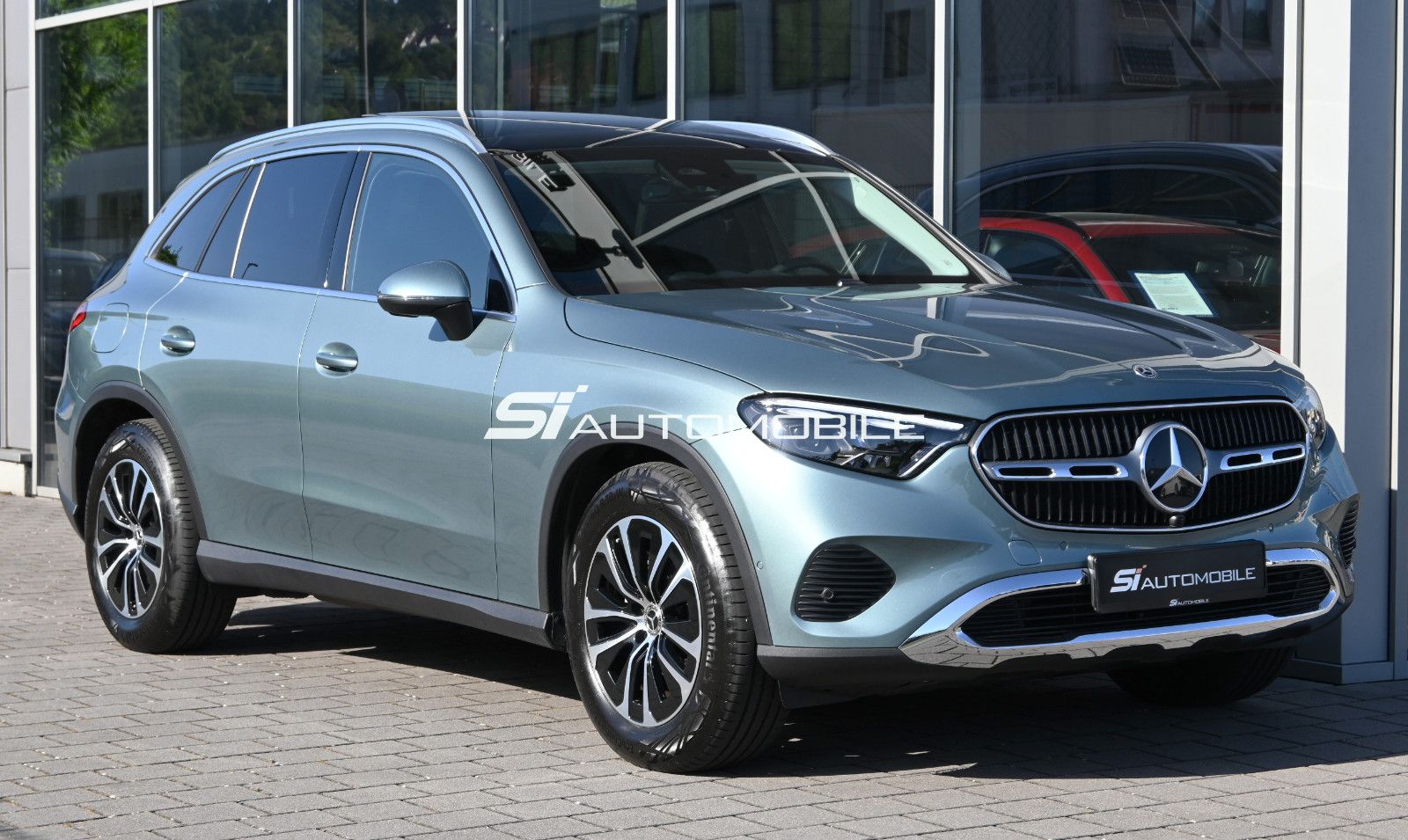 Fahrzeugabbildung Mercedes-Benz GLC 220 d 4MAT. °ACC°AHK°PANO°STANDHZ°DIGI LIGHT