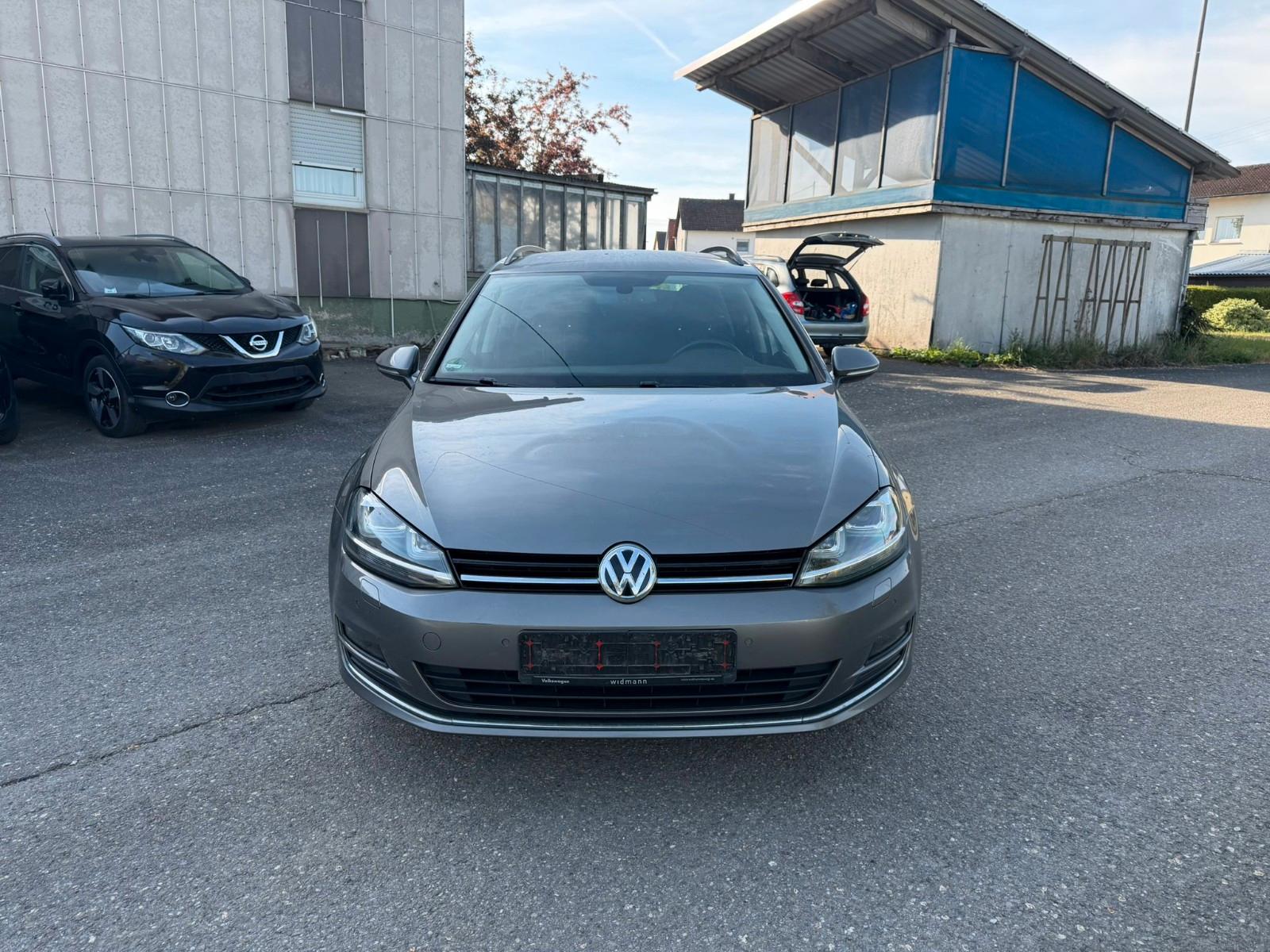 Volkswagen Golf VII Variant Lounge BMT