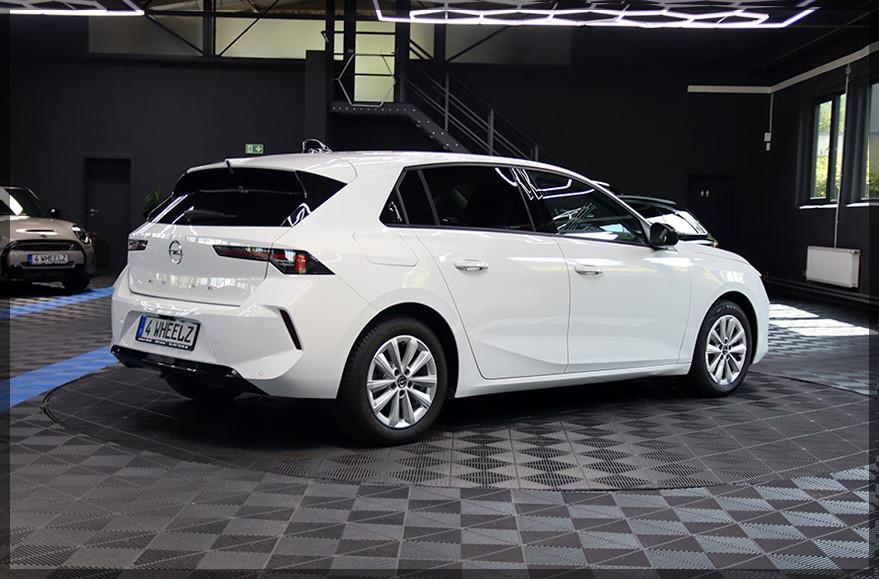Opel Astra L Elegance NAVI / PDC / CAM