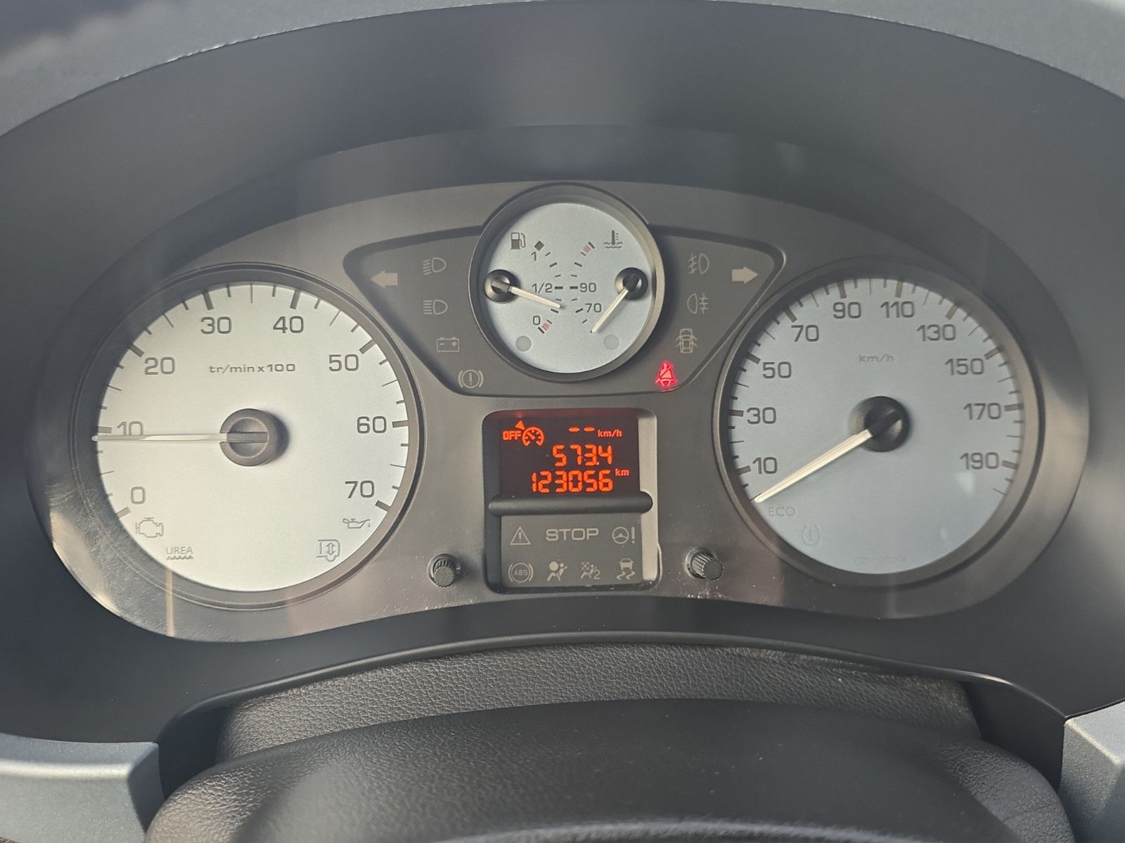 Fahrzeugabbildung Citroën Berlingo Kombi Selection+AHK+PDC+KLIMA+LED