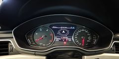 AUDI A4 50 TDI quattro Navi LED DSP Kamera 1-Hand
