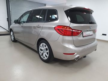 BMW 218 - 7