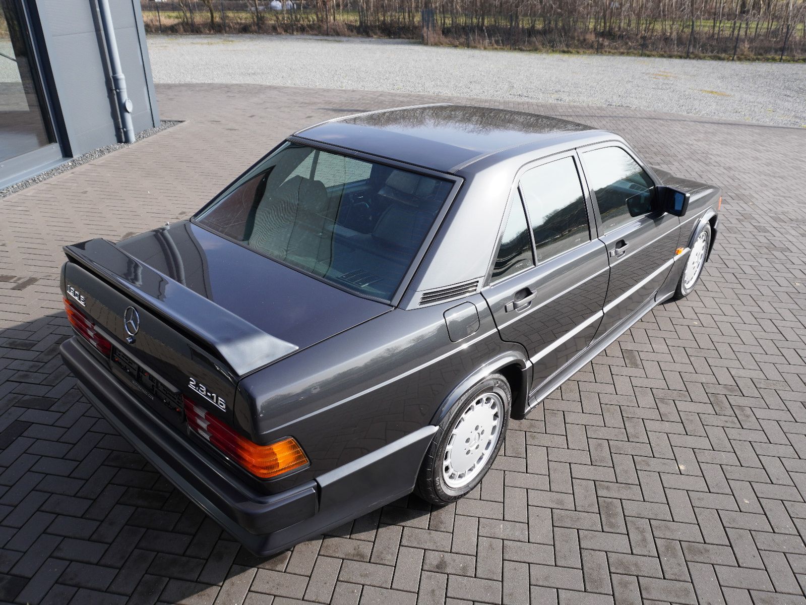 Fahrzeugabbildung Mercedes-Benz 190 E 2,3 16 V