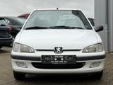 Peugeot 106 Automatik/TÜV neu/elek. Fenster/8-fach/ZV - Peugeot 106: Automatik