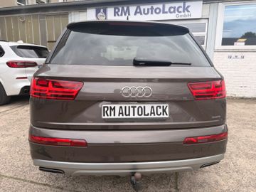 Audi Q7 - 10