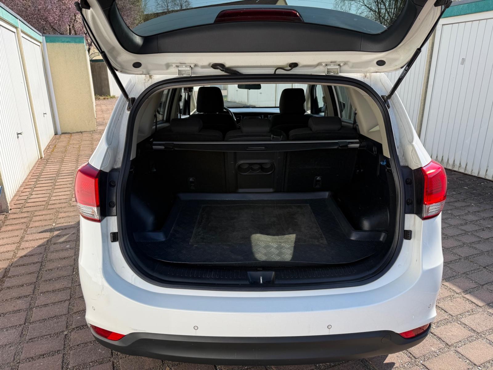 Kia Carens 2014 — photo 7