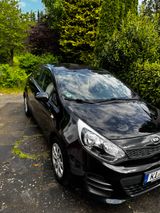 Kia Rio 1.2 Senation / TÜV/AU 04/2027 / Bremsen Neu  - Kia Rio aus 2017
