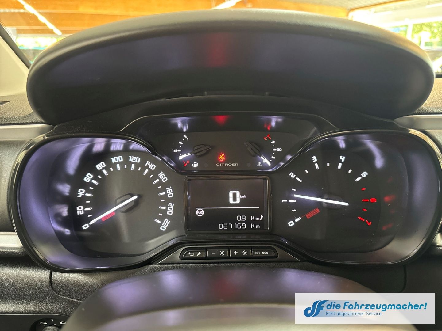 Fahrzeugabbildung Citroën C3 C-Series 1.2 PureTech LED Klimaautom DAB SHZ