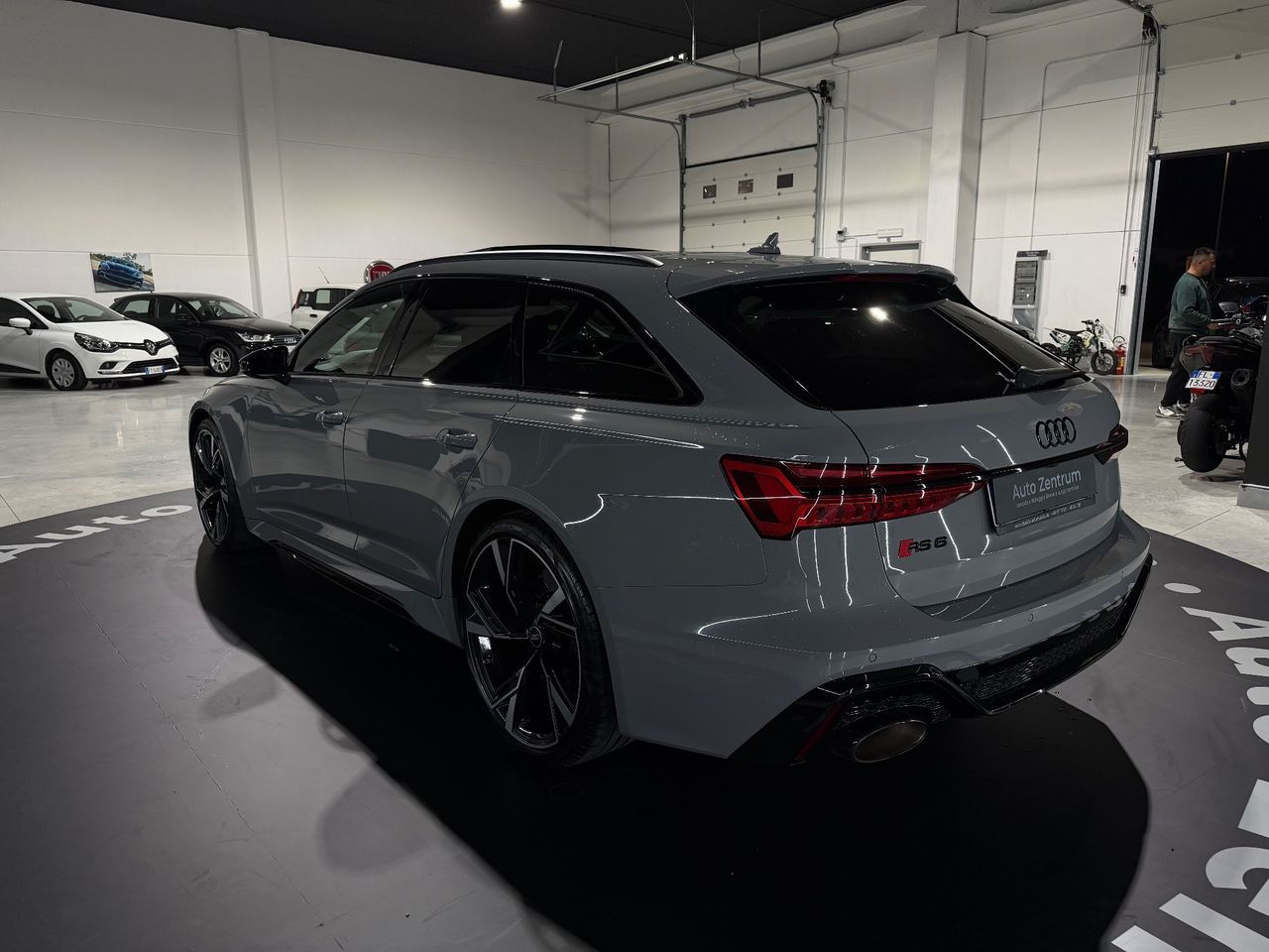 Audi A6 RS 6 Avant 4.0 TFSI V8 quattro tiptronic imagem 3