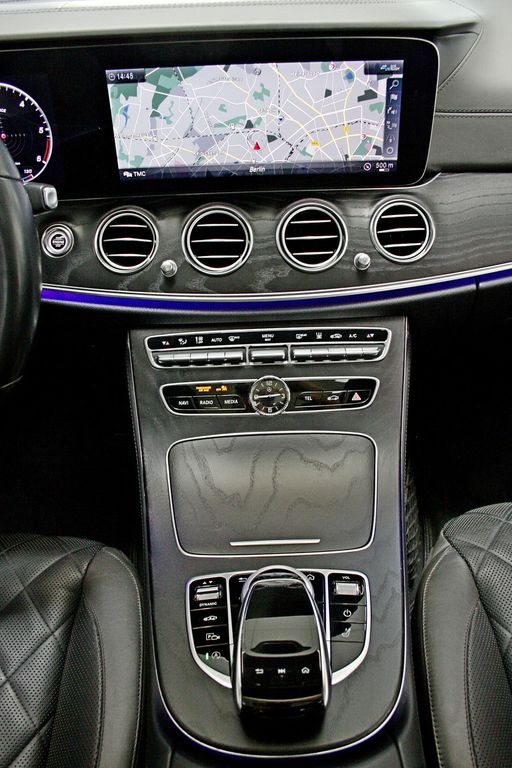 Mercedes-Benz E 400 d AMG NIGHT DESIGNO 105 T NP NETTO 33.700