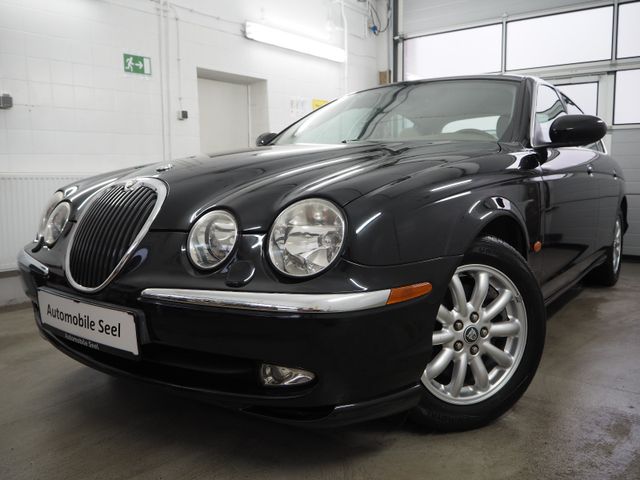 Jaguar S-Type 3.0 V6 Executive
