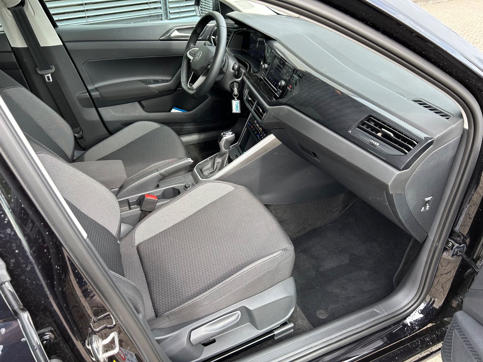 Fahrzeugabbildung Volkswagen Polo VI Life 1.0 TSI DSG Kamera SHZ Garantie !