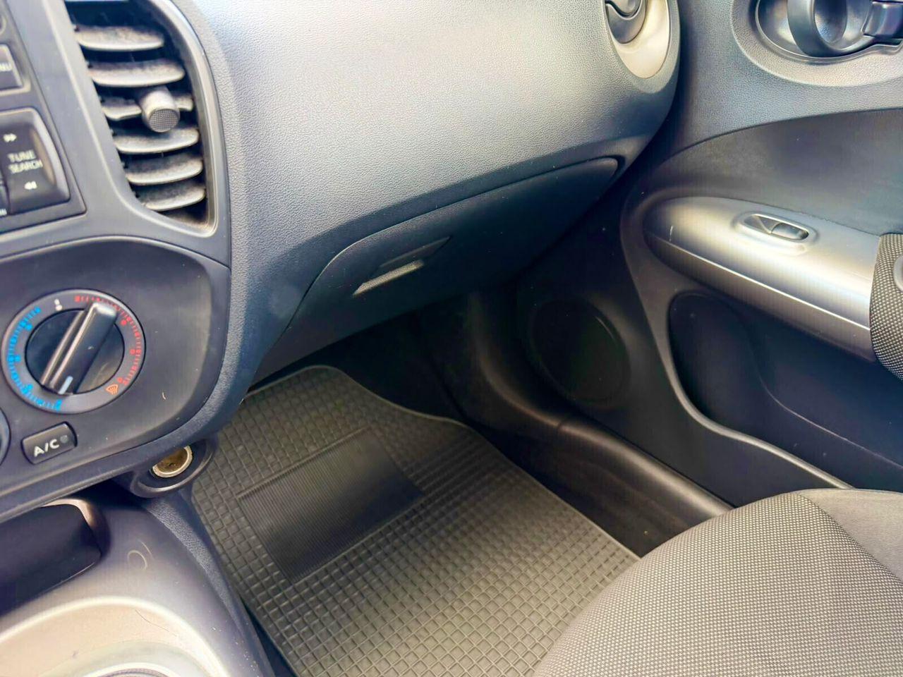 Nissan Juke 2011 — photo 13