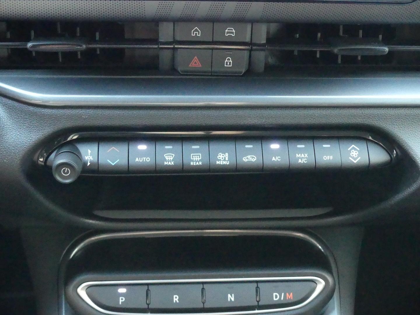 Fiat 600 HYBRID SPORT 1.2 145 PS DCT6 LED NAVI KAMERA