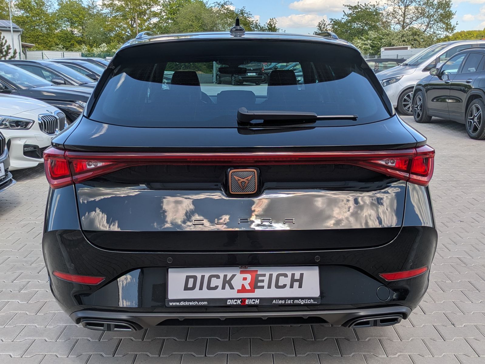 Fahrzeugabbildung CUPRA Leon 1.5 eTSI DSG MATRIX-LED*ACC*APP*KAMERA*18"