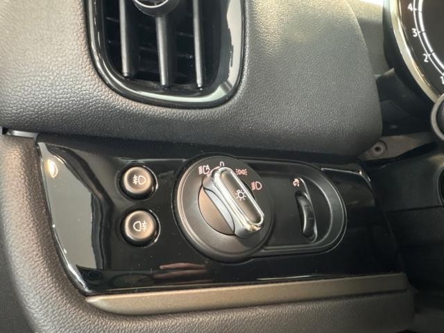 MINI Cooper S Countryman ALL4 Navi Digitales Cockpit 