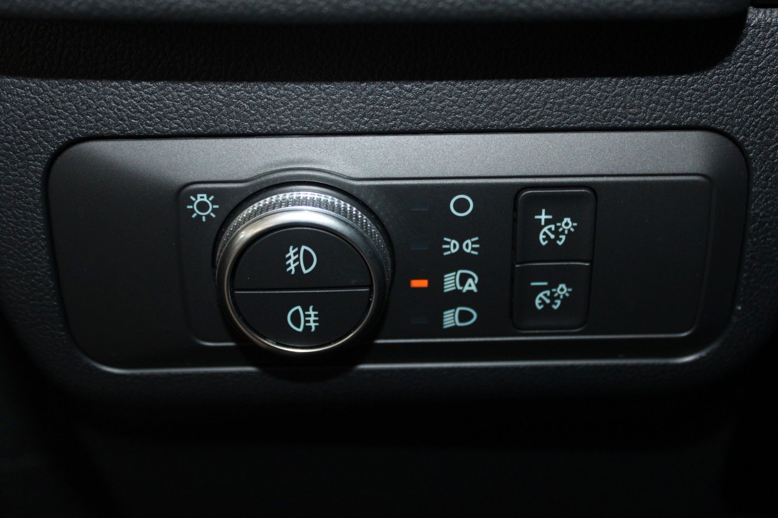 Fahrzeugabbildung Ford Kuga ST-Line X LED HUD Winter + Technologie Pak.