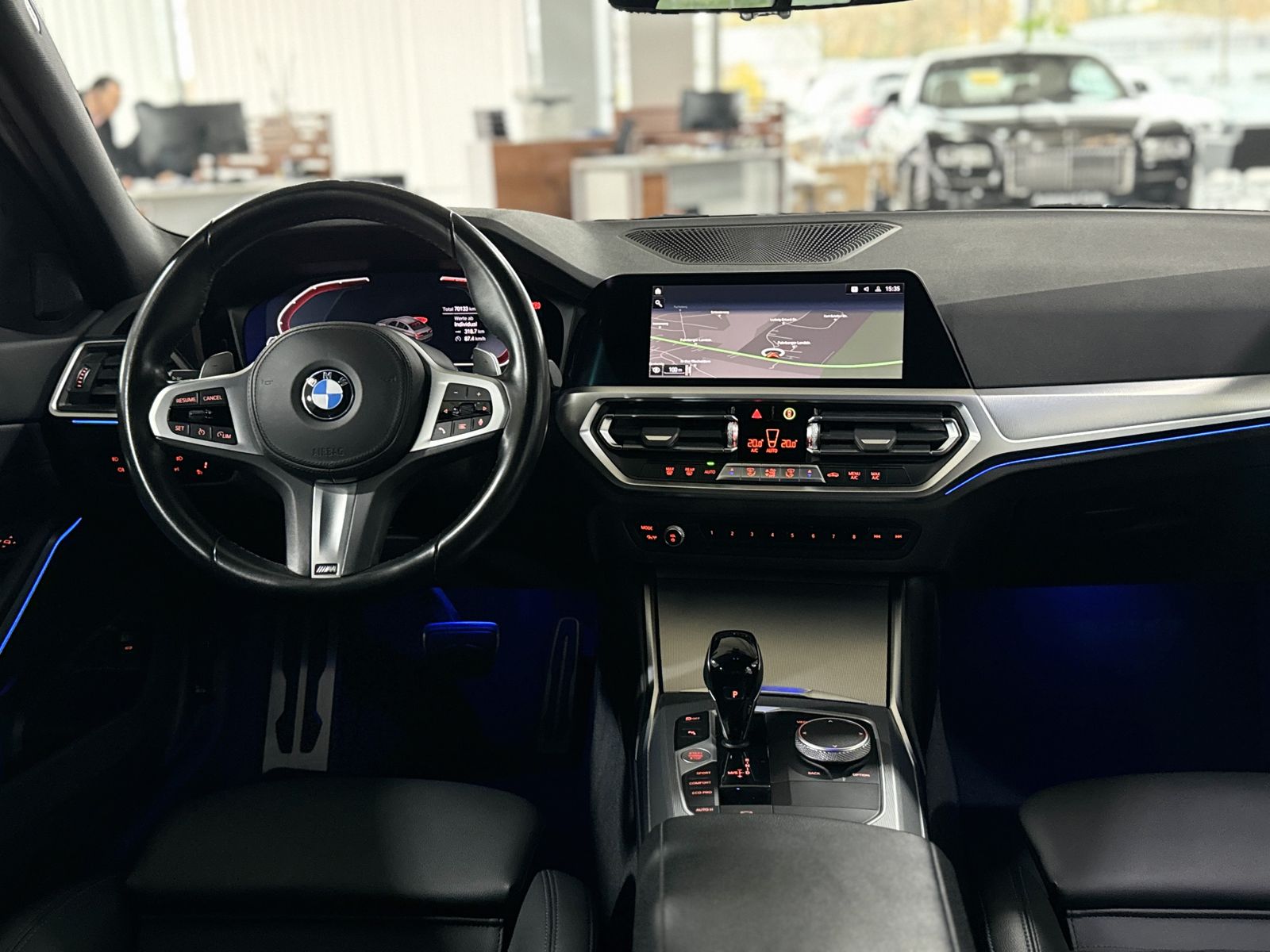 Fahrzeugabbildung BMW 320d M Sport Laser HUD DAB HiFi Komfort Alarm