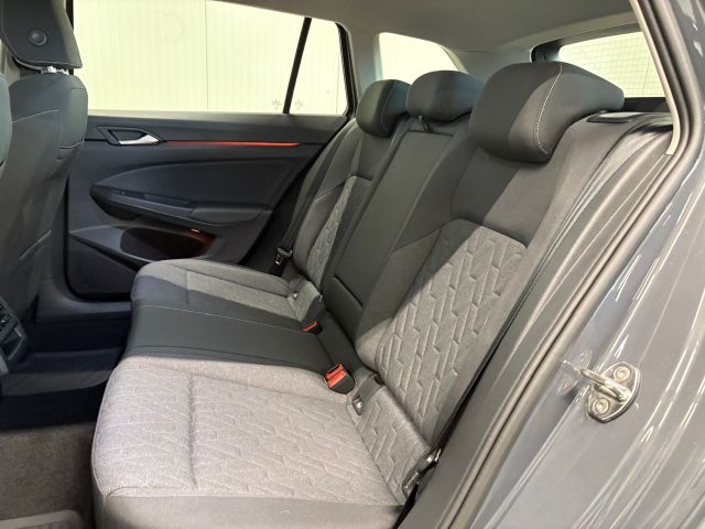 Golf VIII Variant Life 1.5 eTSI DSG LED ACC