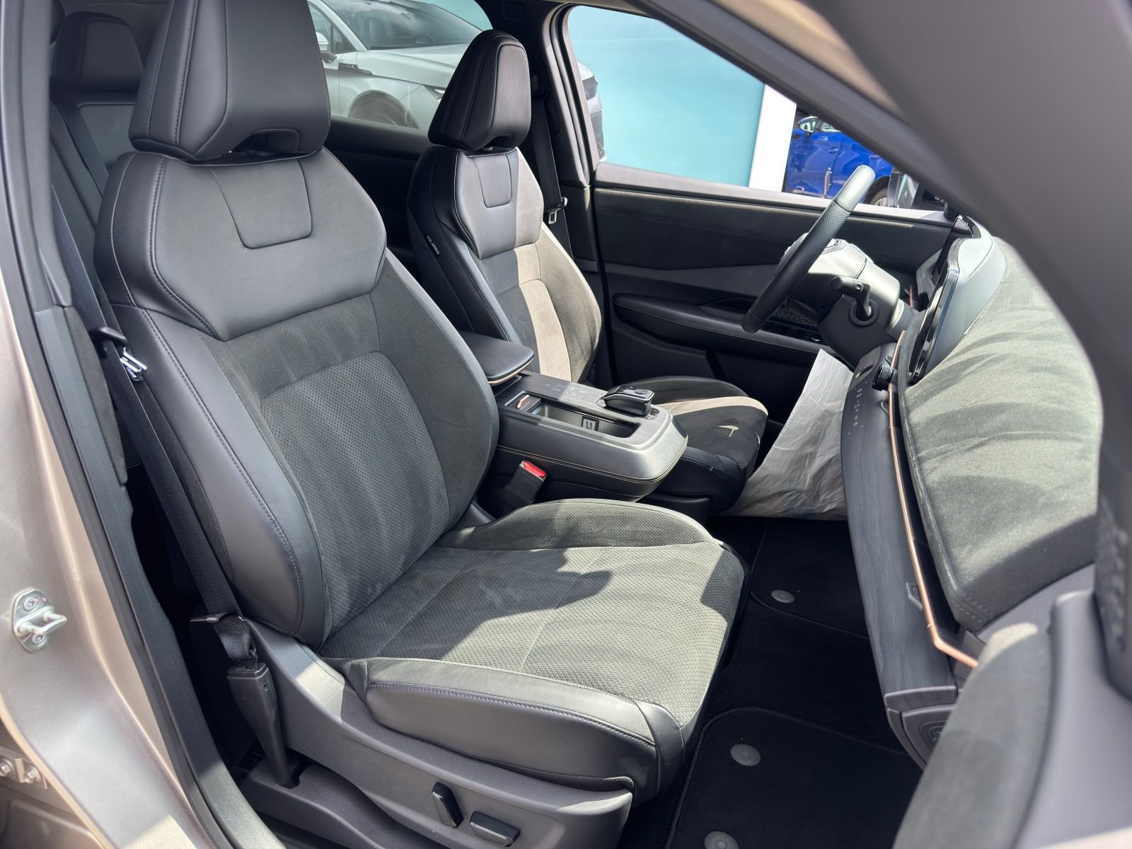Fahrzeugabbildung Nissan Ariya Evolve Pack 87kWh*360°Cam*Pano*Head-Up