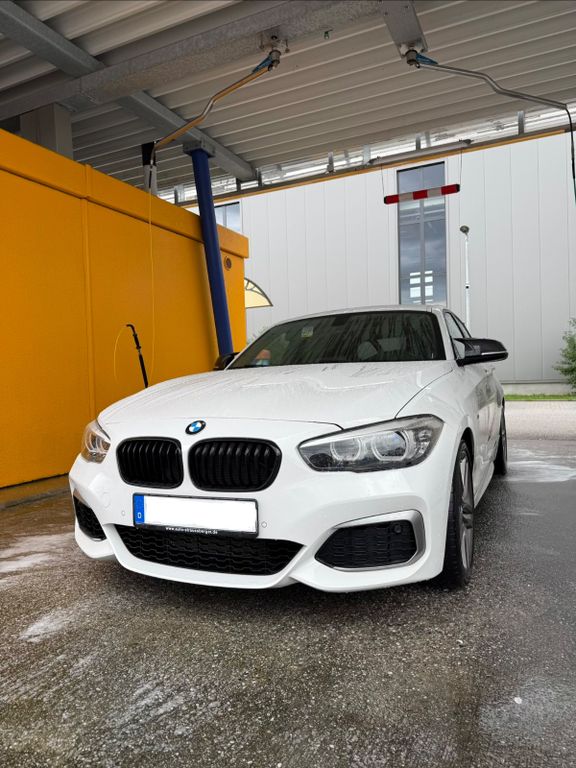 Image of BMW M140i