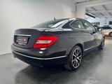 Mercedes-Benz C 180 CGI BlueEfficiency 1.8 CGI+AHK+NAVI+KLIMA+ - Mercedes-Benz C 180 aus 2011: Coupé