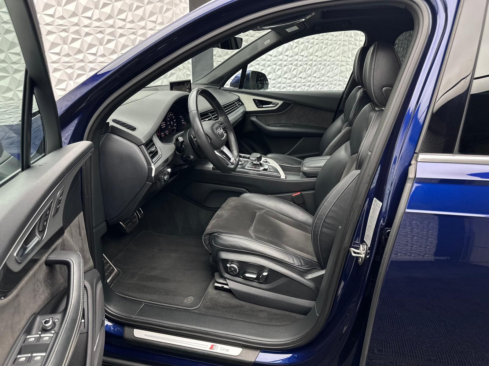 Fahrzeugabbildung Audi Q7 50 TDI S-LINE PLUS/MATRIX/ACC/LUFT/STHZ/NIGHT