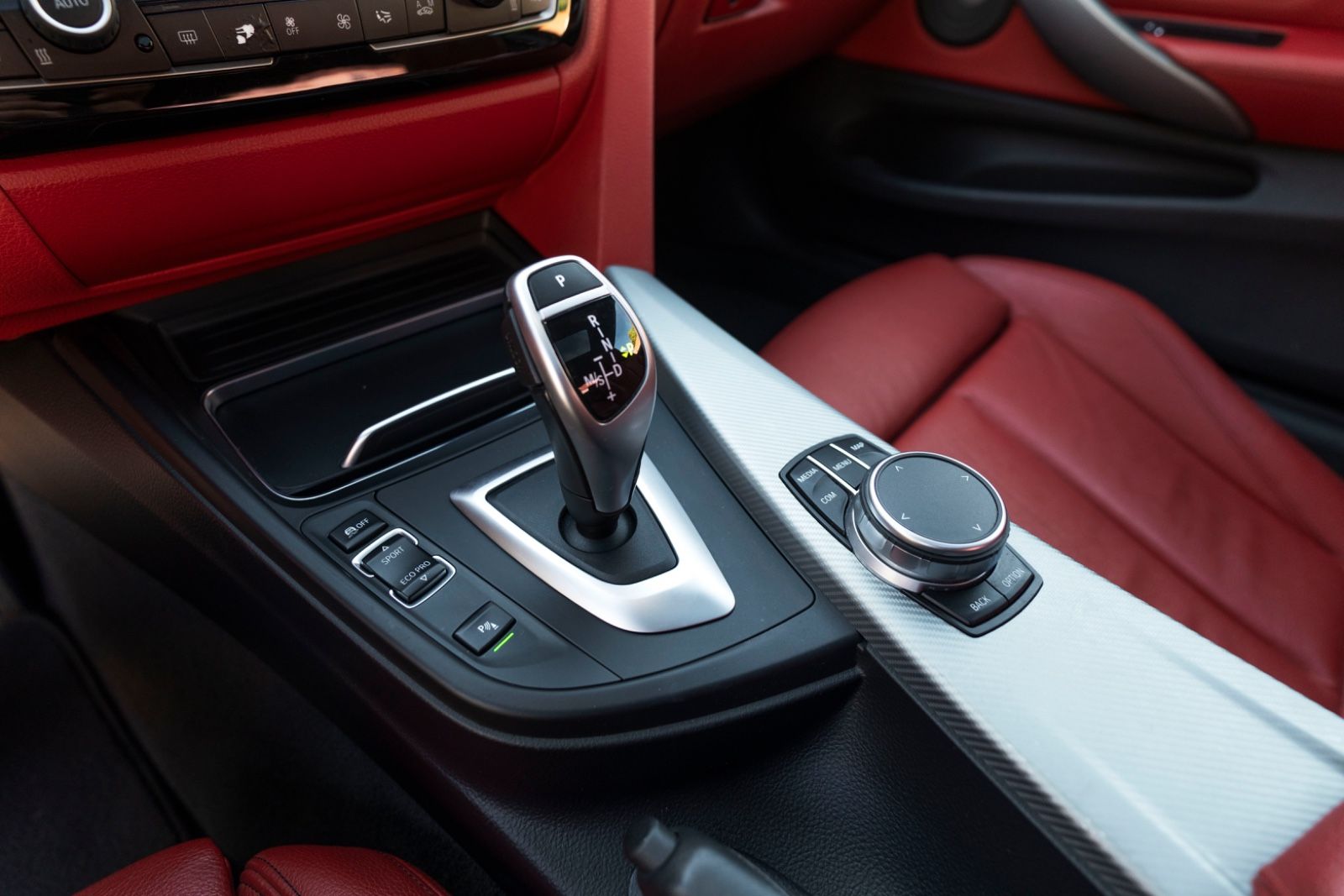 Fahrzeugabbildung BMW 430i Coupé M-SPORTPAKET HUD KAM LED H&K TOTW