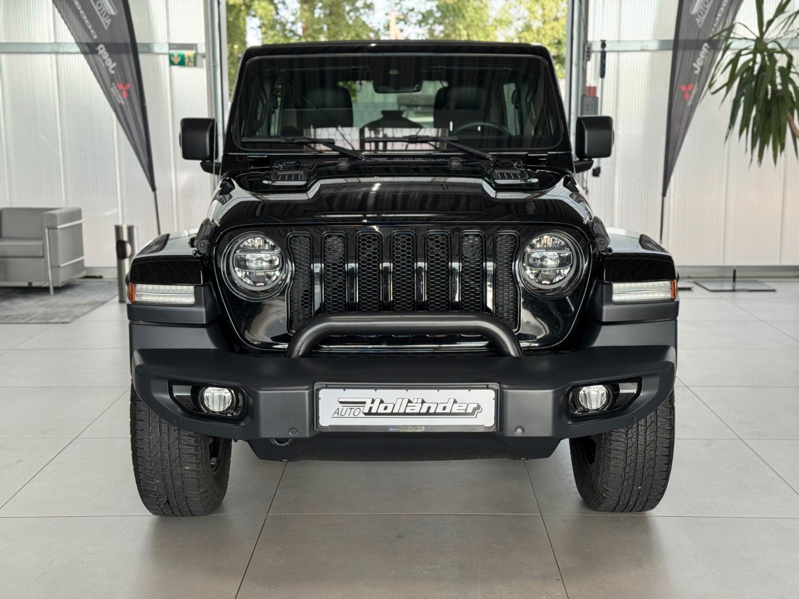 Fahrzeugabbildung Jeep Wrangler Unlimited 2.0 T-GDI Night Eagle Sky One
