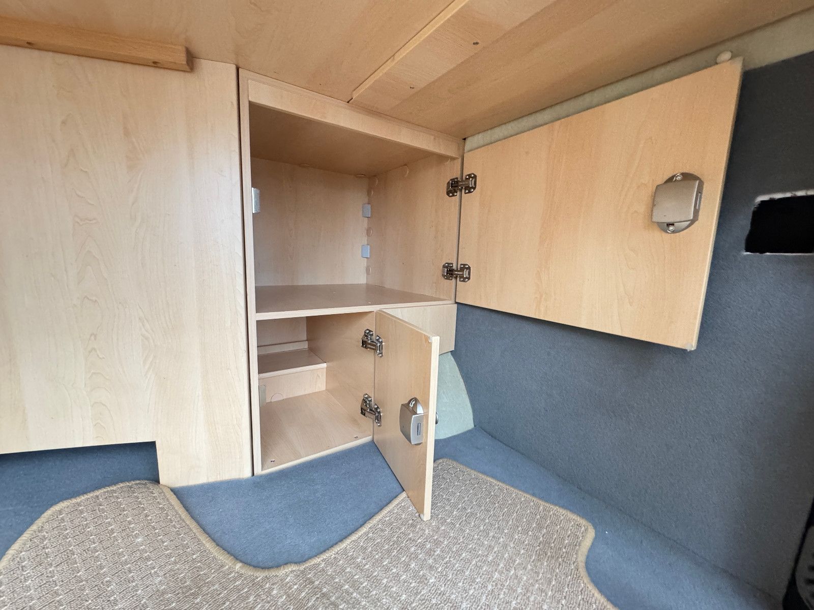 Fahrzeugabbildung La Strada REGENT S MERCEDES SPRINTER 7G-TRONIC SOLAR 1HAND