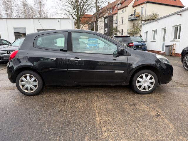 Clio III 1.2, TÜV NEU, Zahnriemen NEU Bild 6